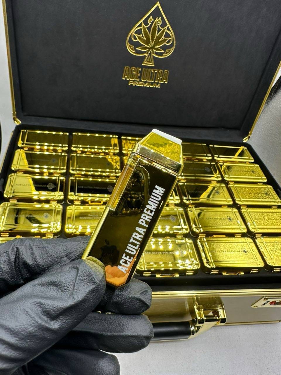 Ace Ultra Premium Signature Gold 2G Disposable | CannalDripsLeaf